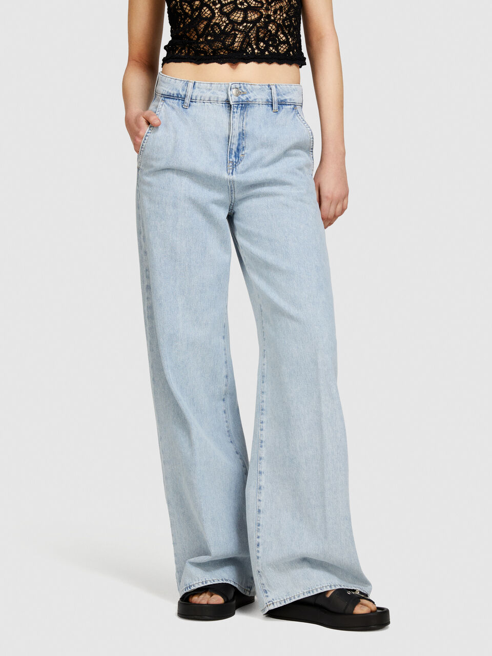Wide leg flowy jeans Women image number null