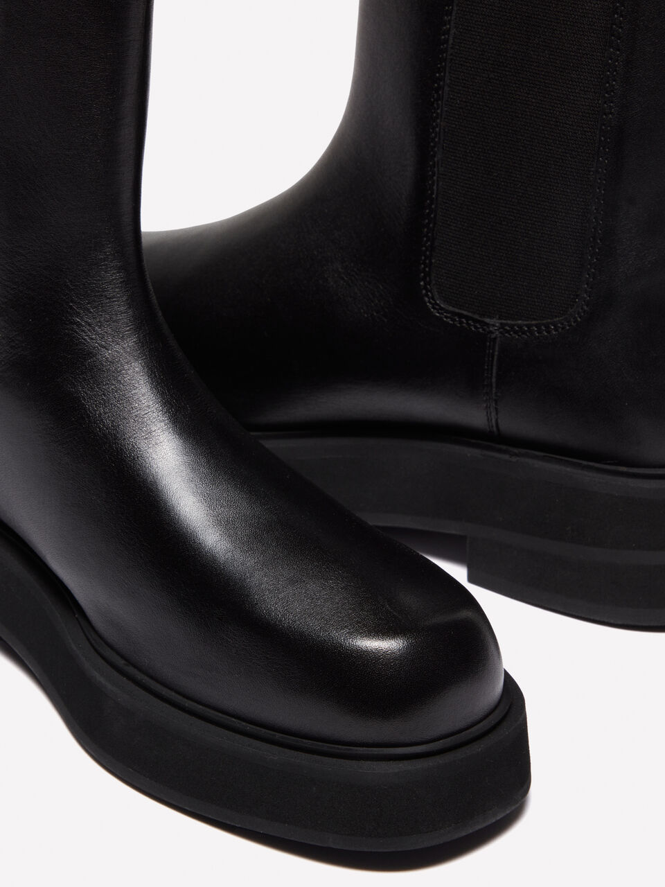 BOOT Women image number null