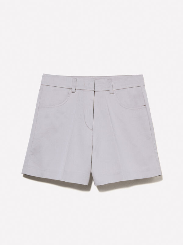 Gray high-waisted shorts Gray high-waisted shorts - women's shorts | Sisley