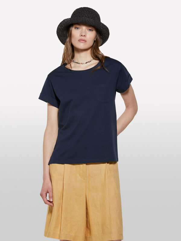 Dark blue t-shirt with pocket - women's short sleeve t-shirts | Sisley