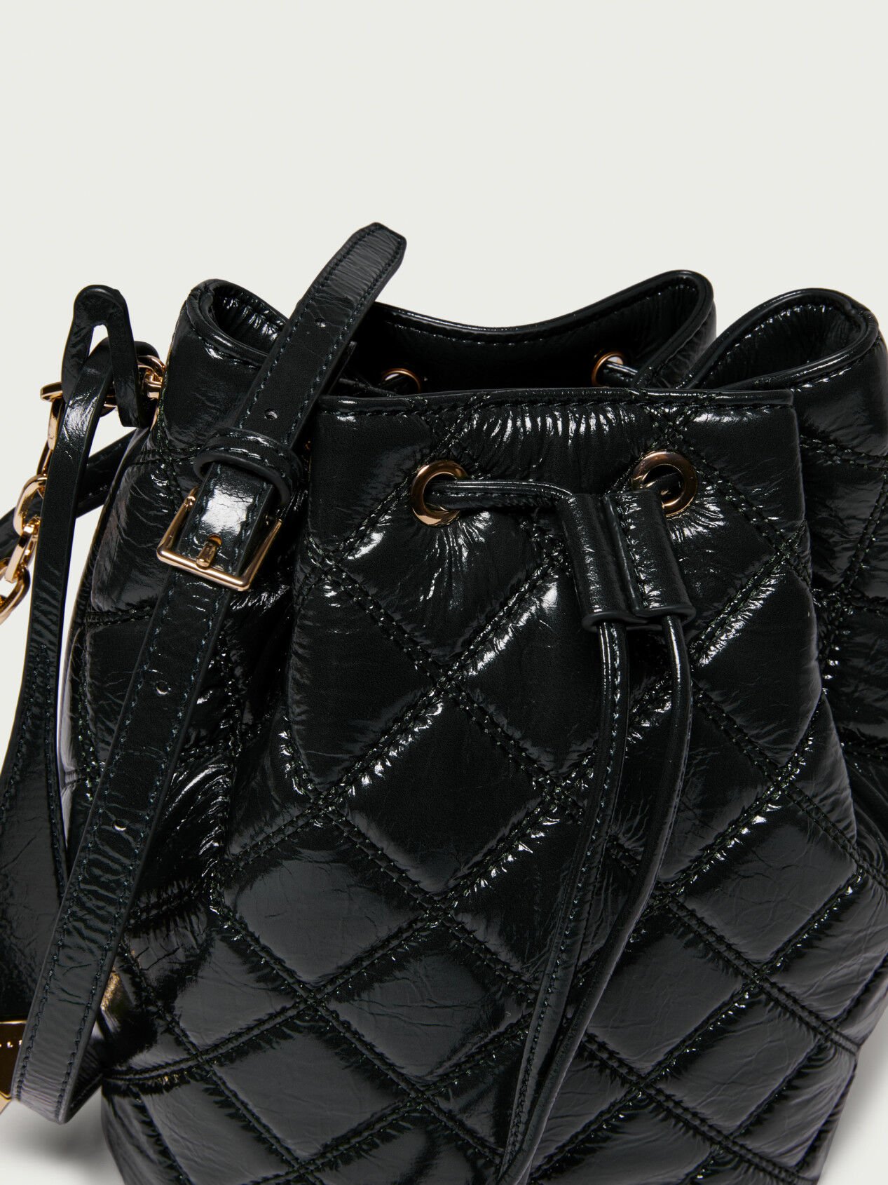 quilted bucket bag