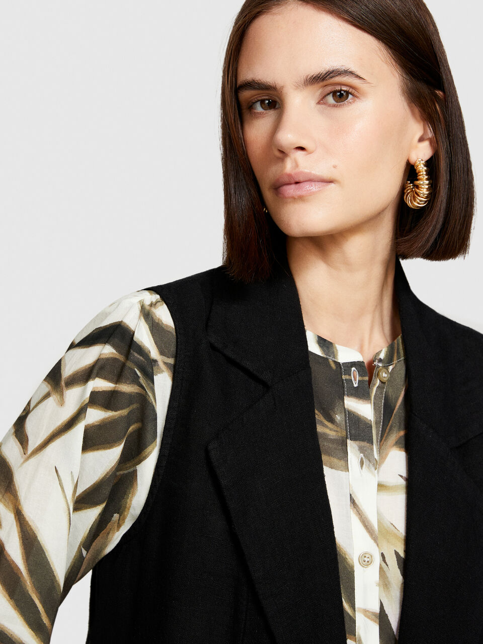 100% linen open vest Women image number null