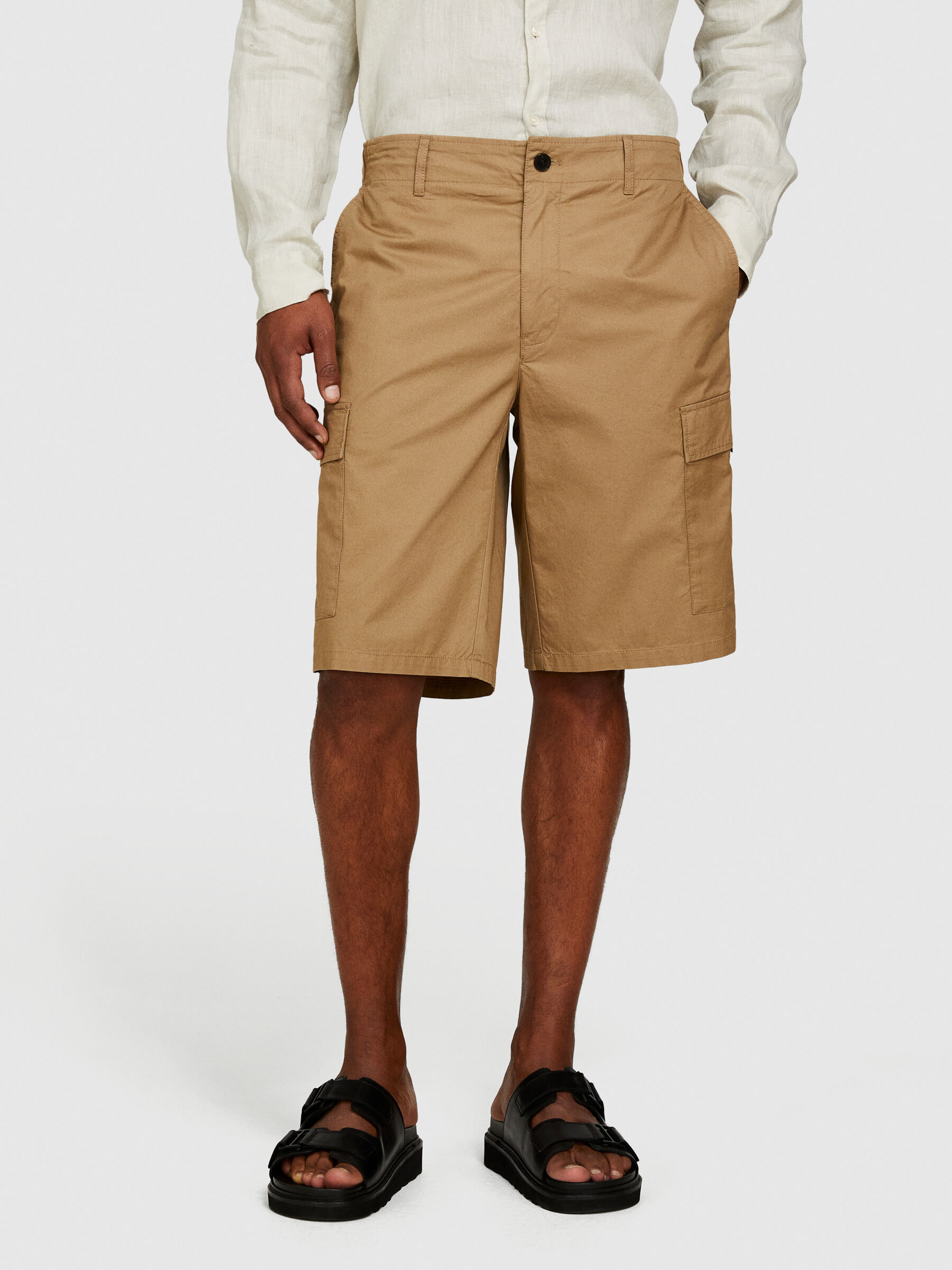 Cargo bermudas with pockets Men image number null