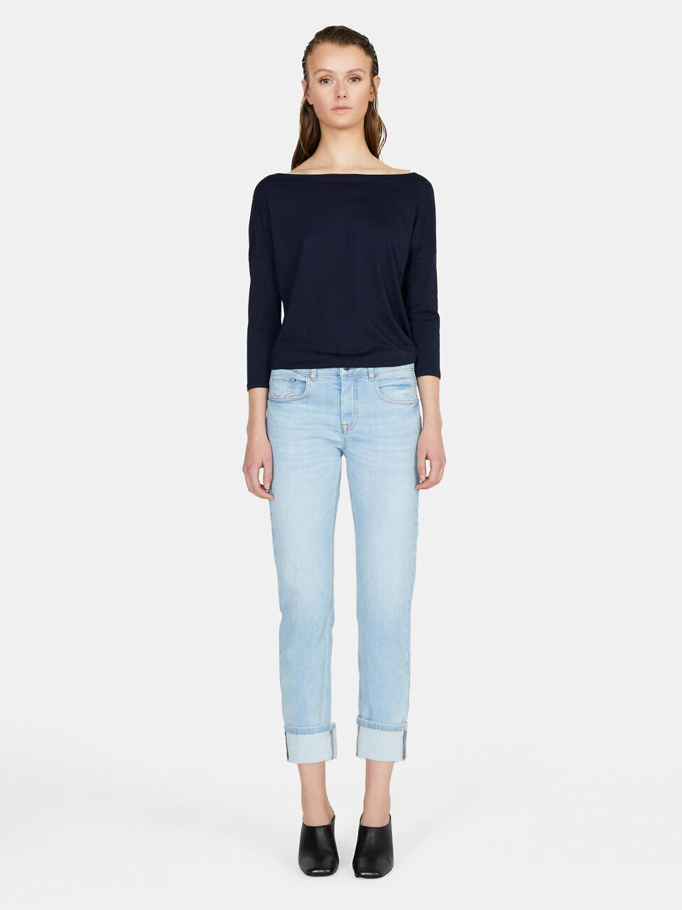 Classic fit women's jeans hot sale