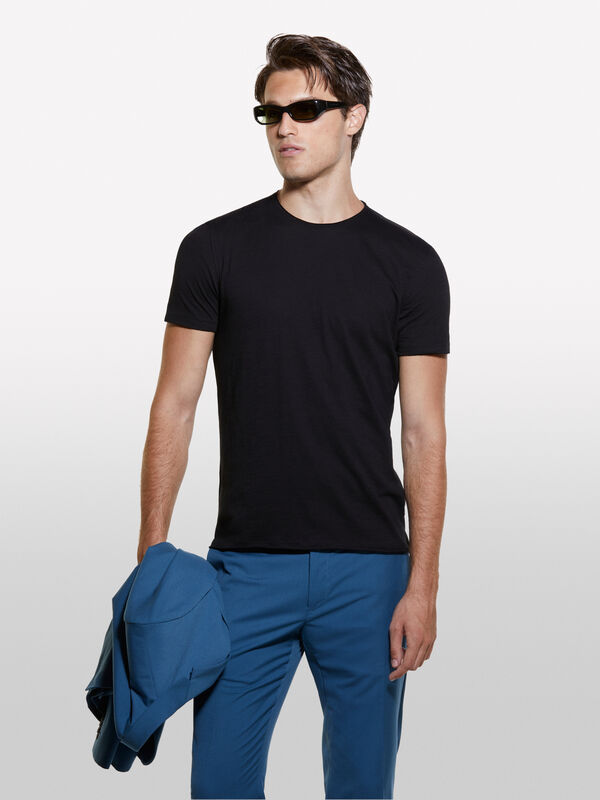 Black raw cut t-shirt - men's short sleeve t-shirts | Sisley