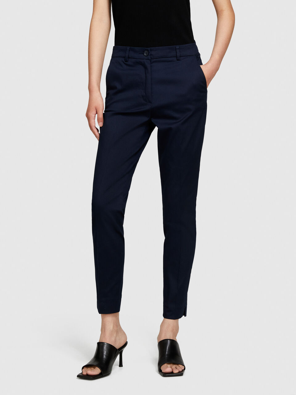 Regular fit chinos Women image number null