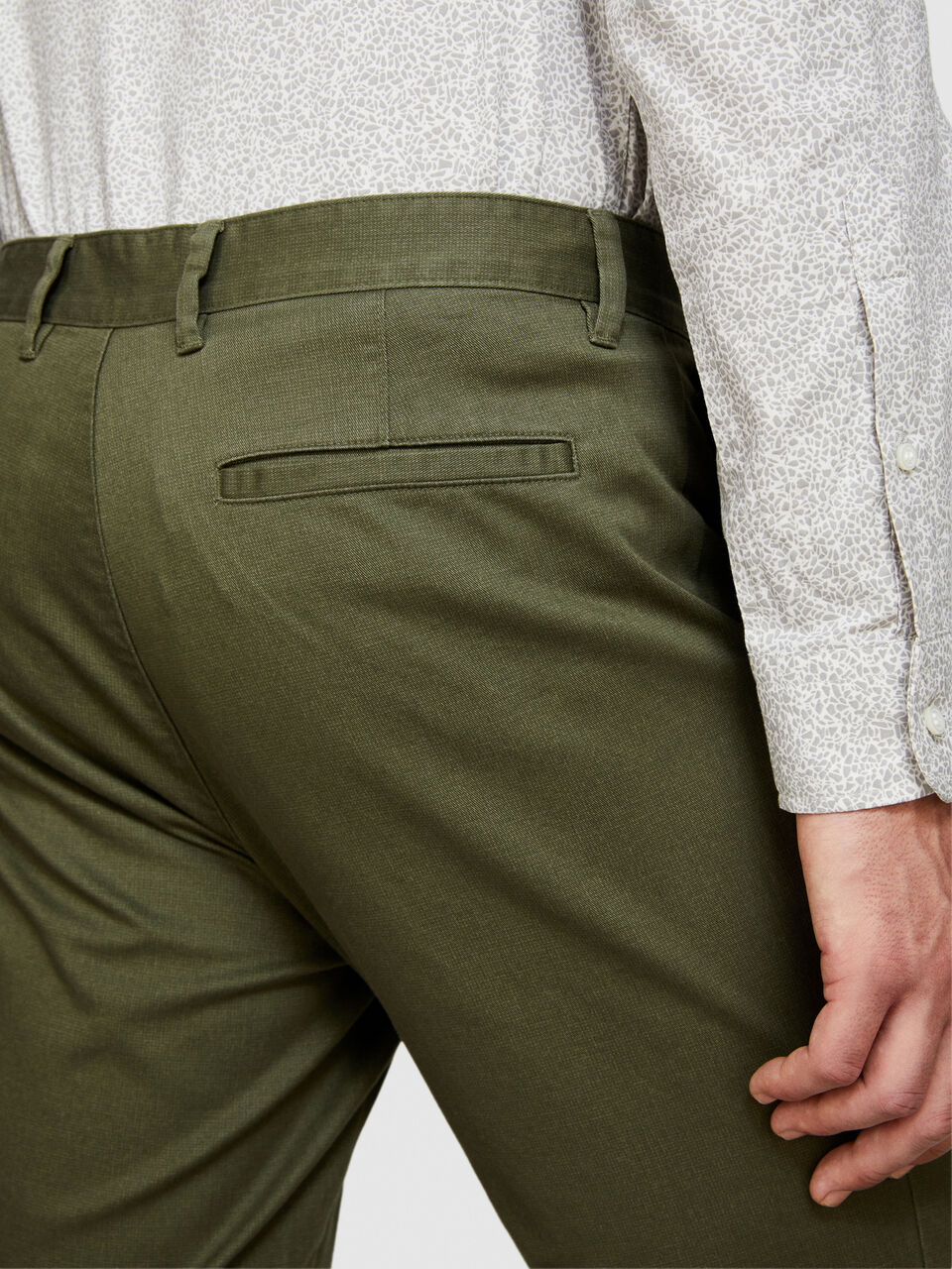 Printed chinos Men image number null