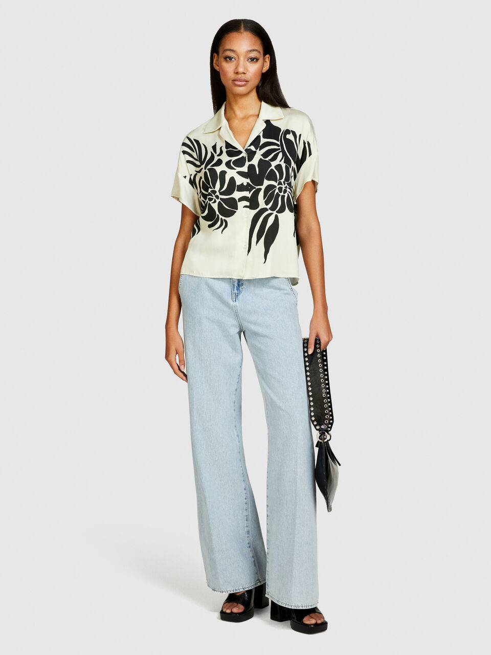 Short sleeve printed shirt Women image number null