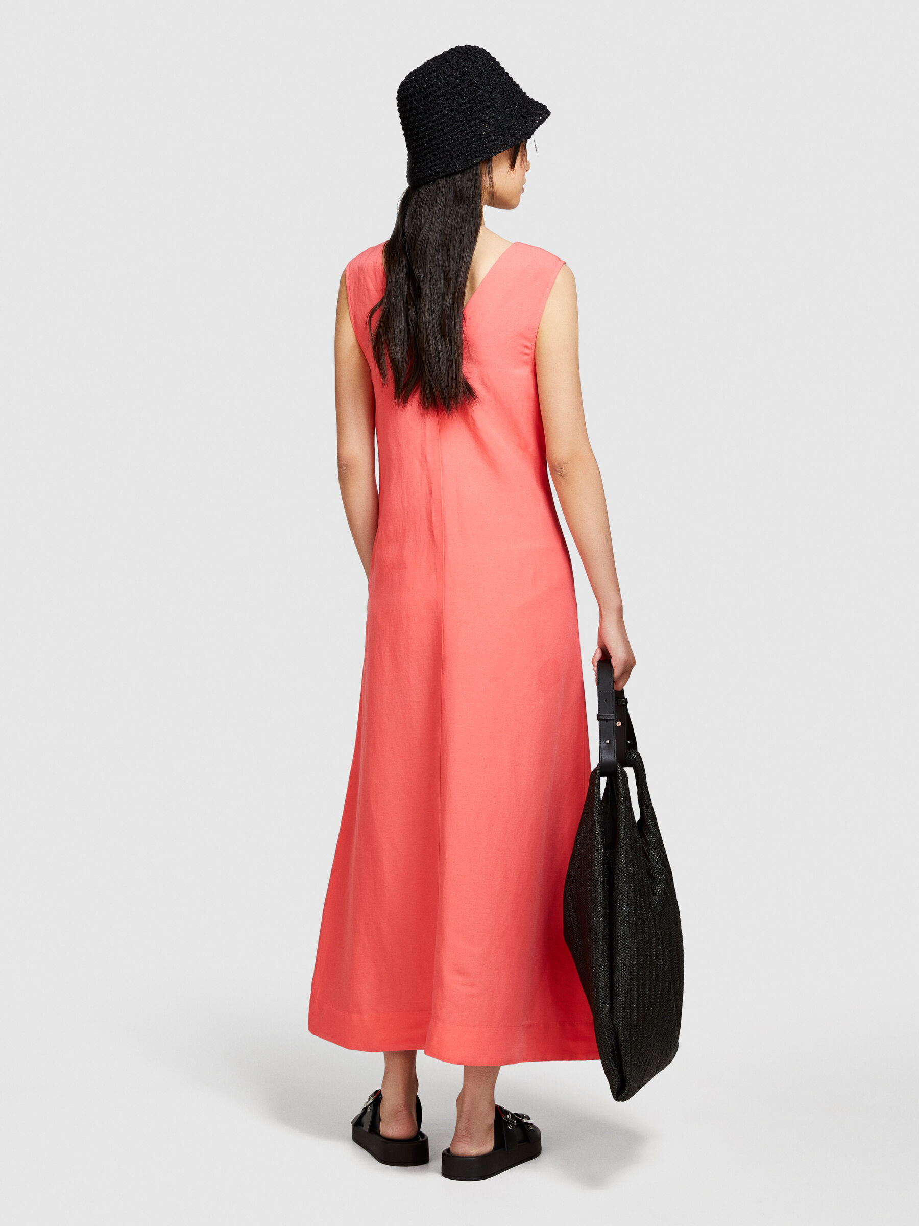 Long sleeveless dress, Black - Sisley