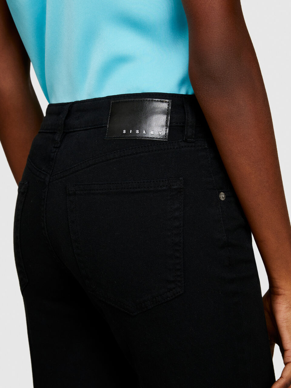 Colored flared fit jeans Women image number null