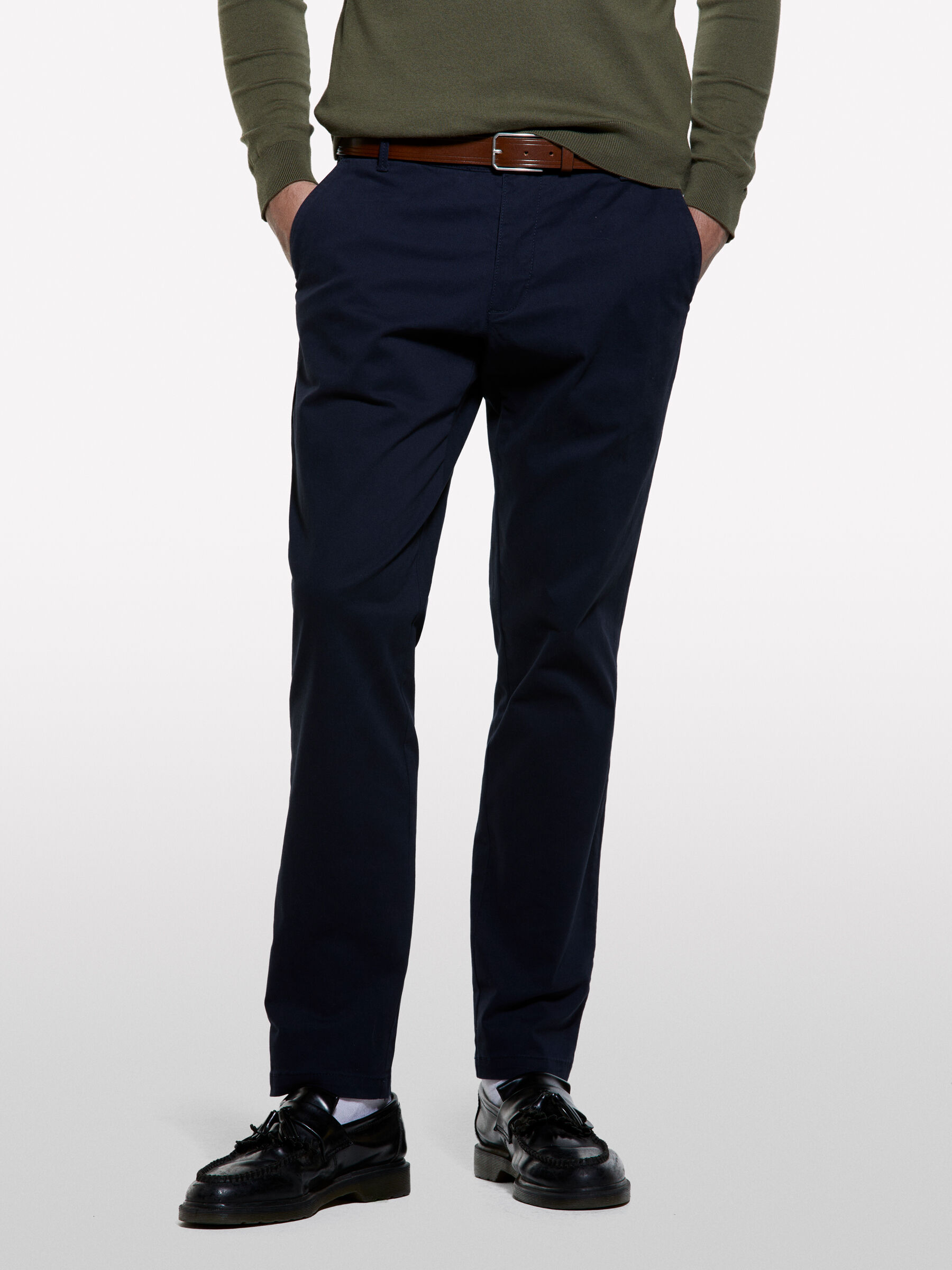 TROUSERS Men image number null