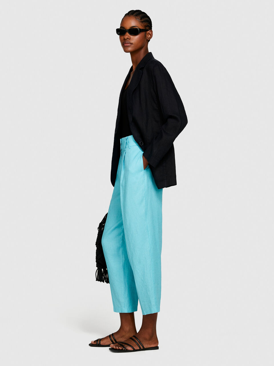 100% linen barrel leg trousers Women image number null