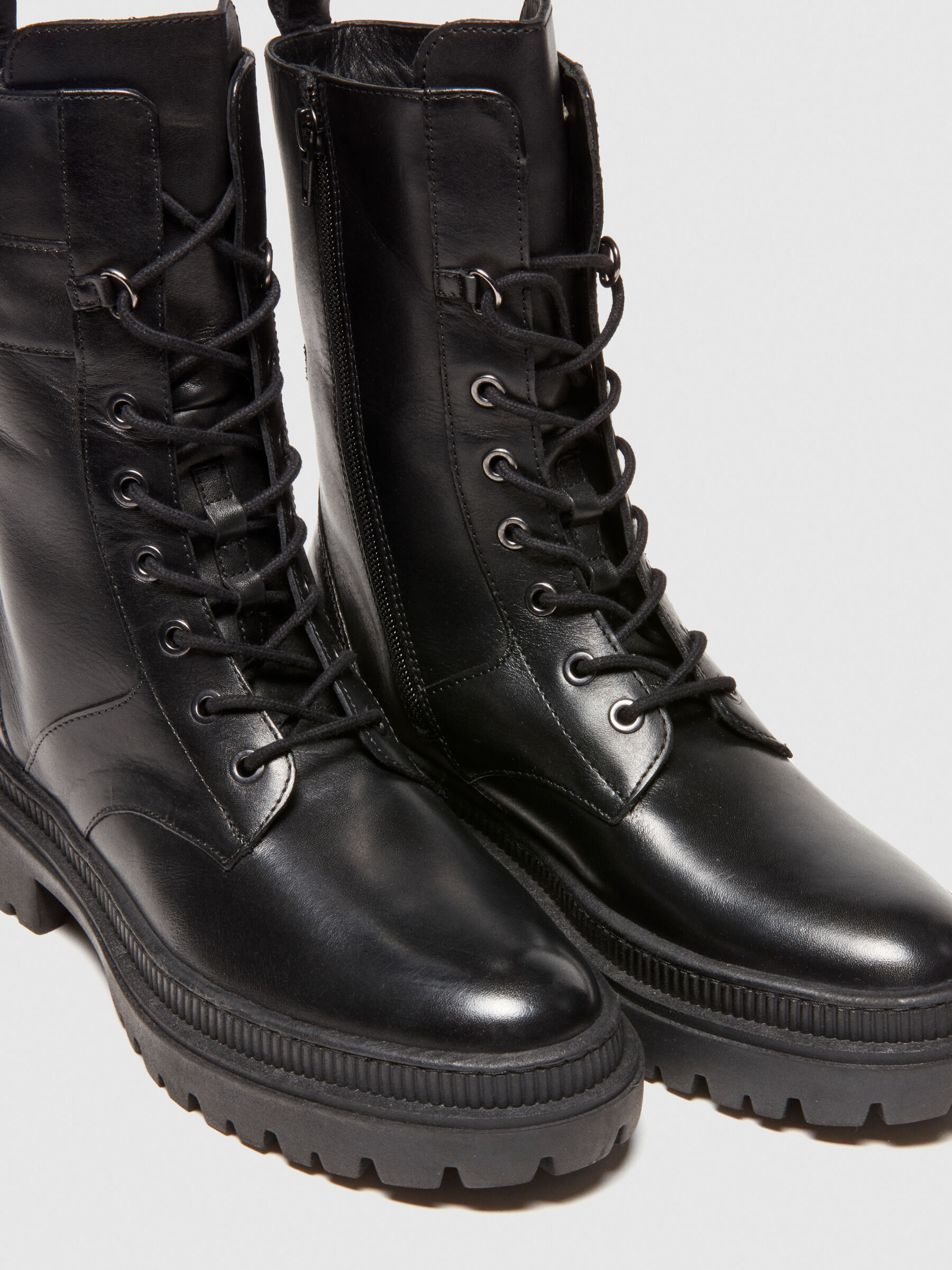 100 leather heavy duty boots Black Sisley