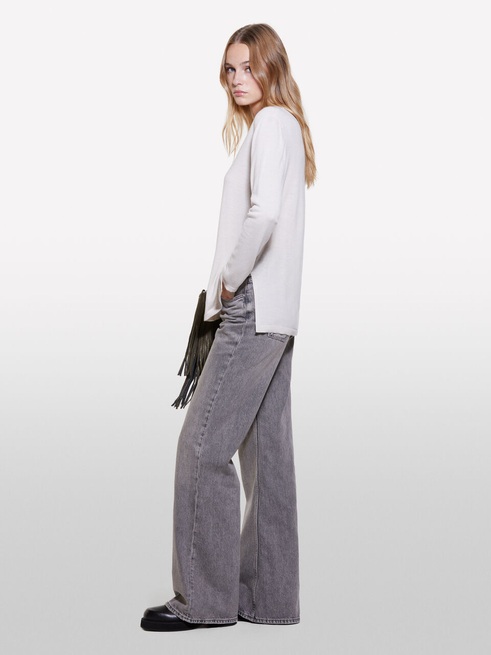 V NECK SWEATER L/S Women image number null