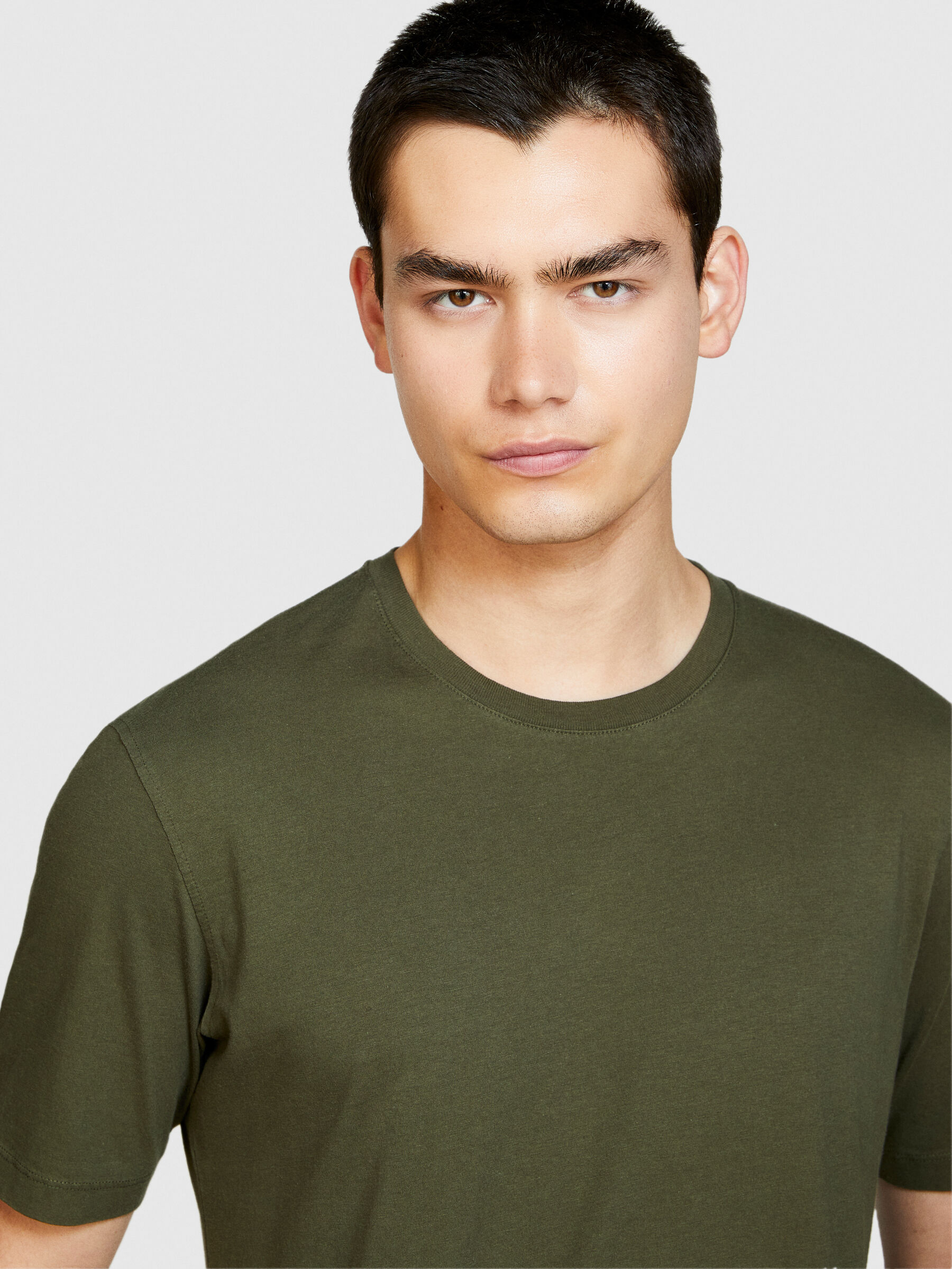 Solid color t-shirt, Military Green - Sisley