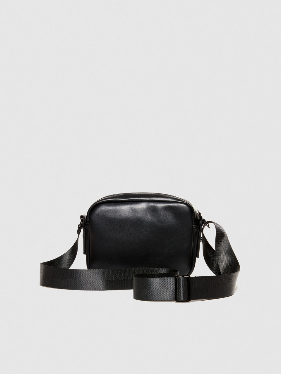 Solid color camera bag Men image number null