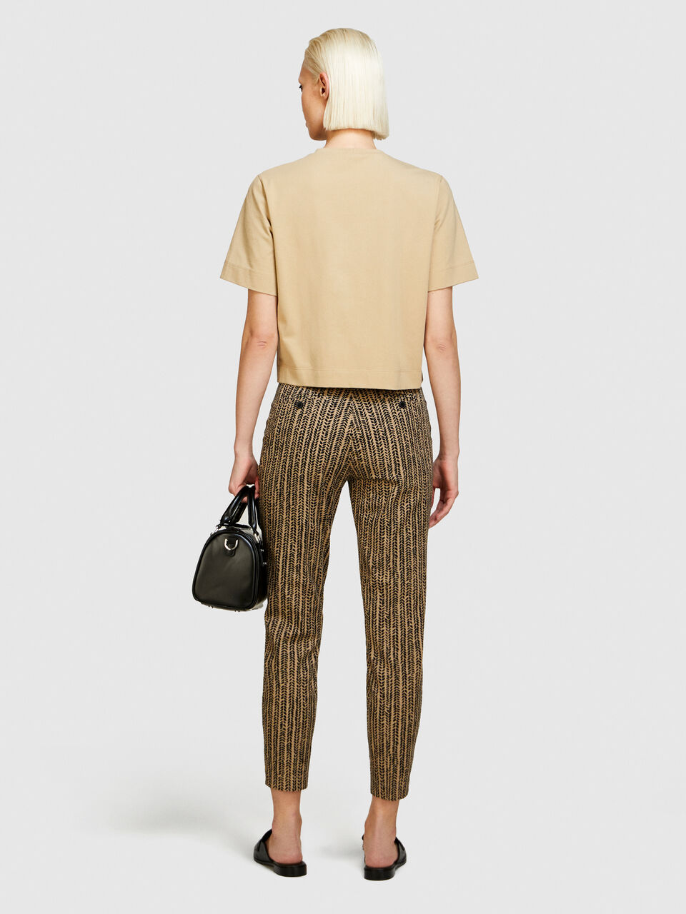 Printed cigarette trousers Women image number null