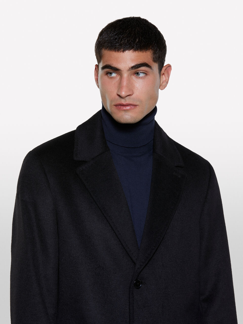 COAT Men image number null