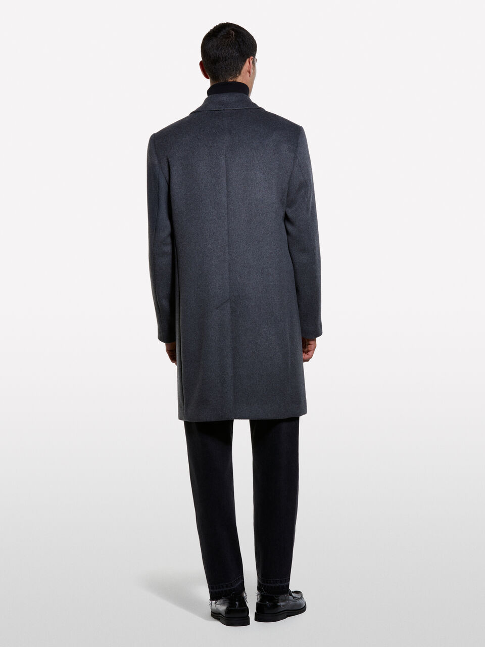COAT Men image number null