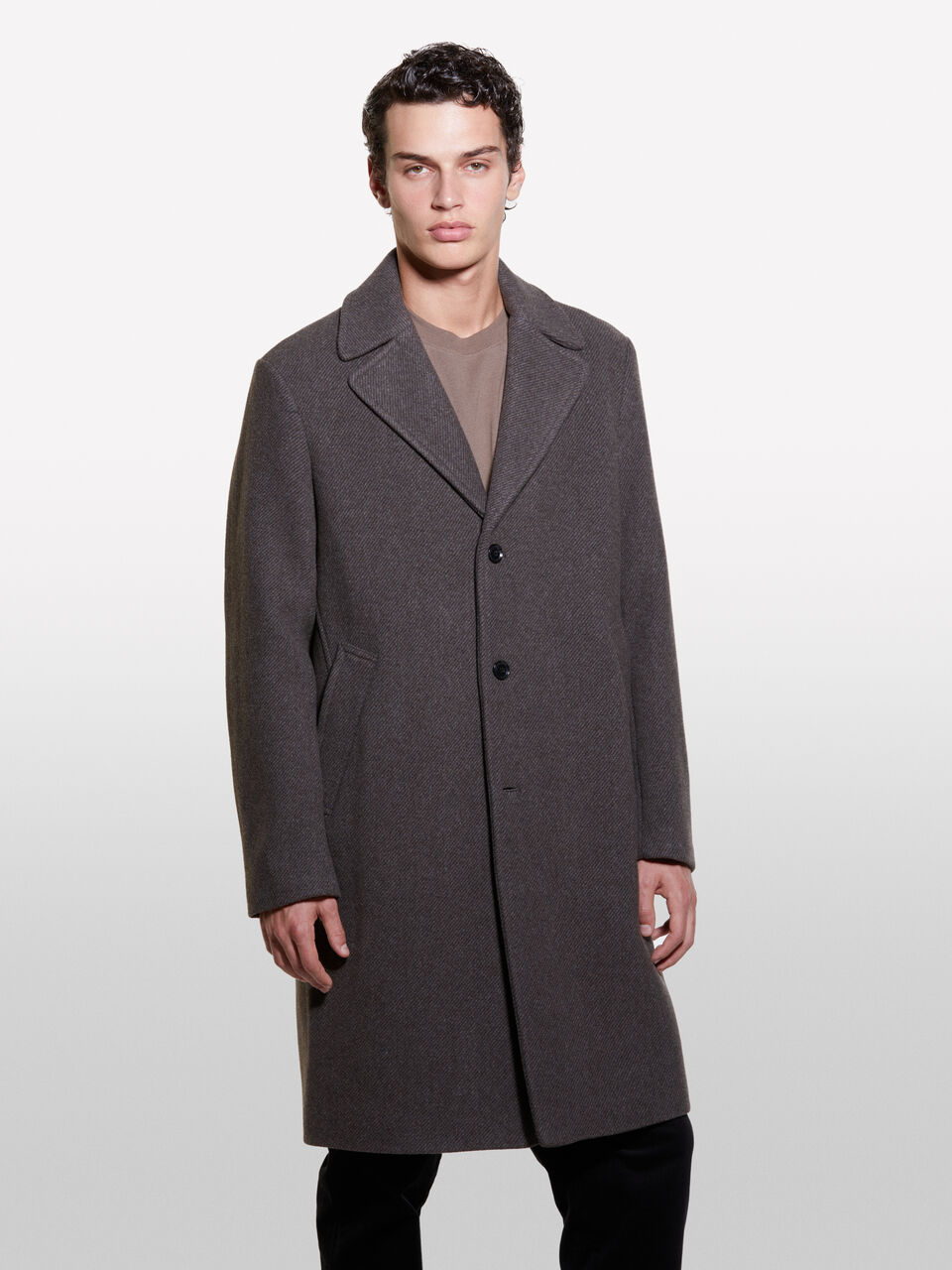 COAT Men image number null