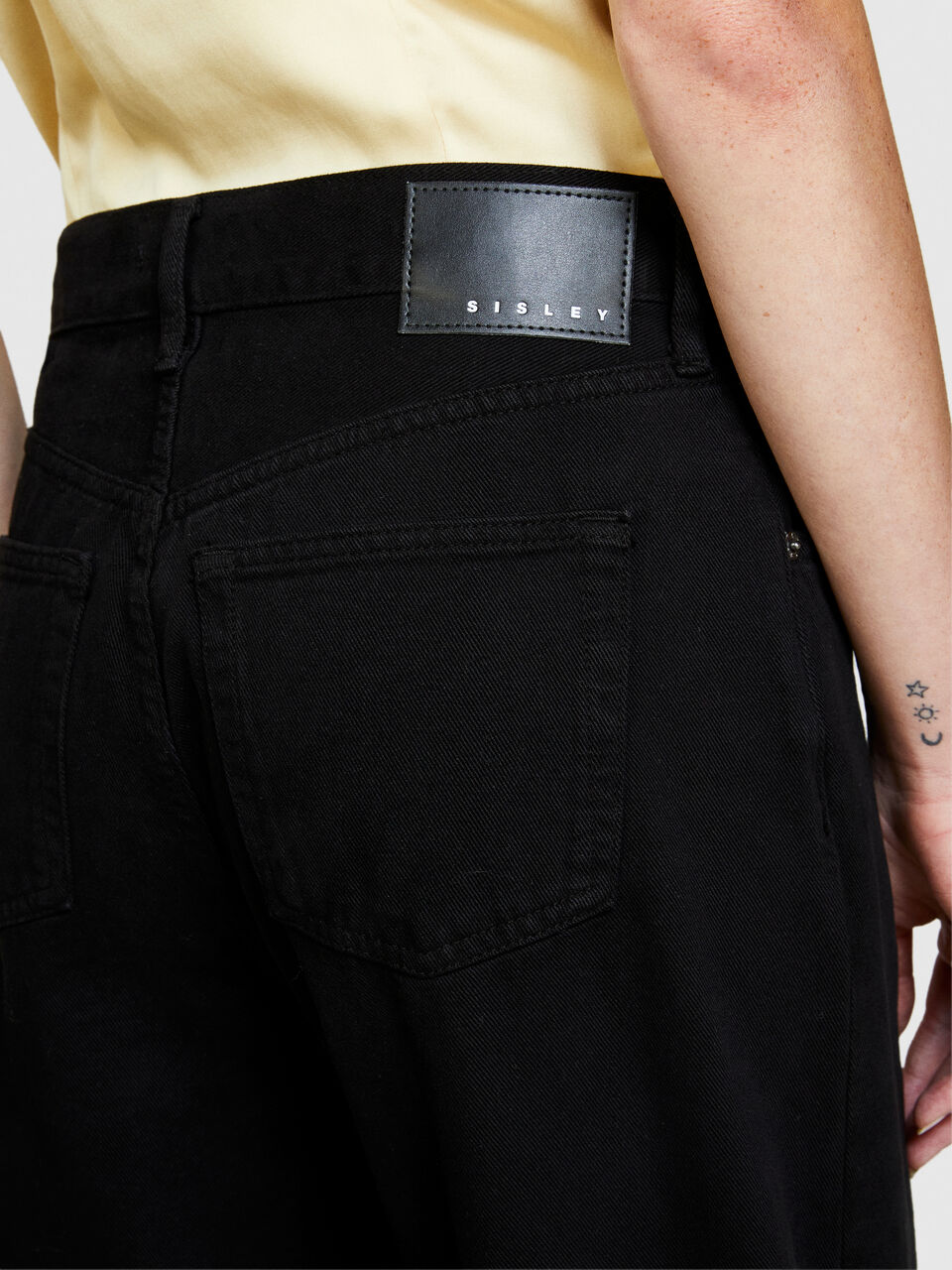 Wide fit colorful jeans Women image number null