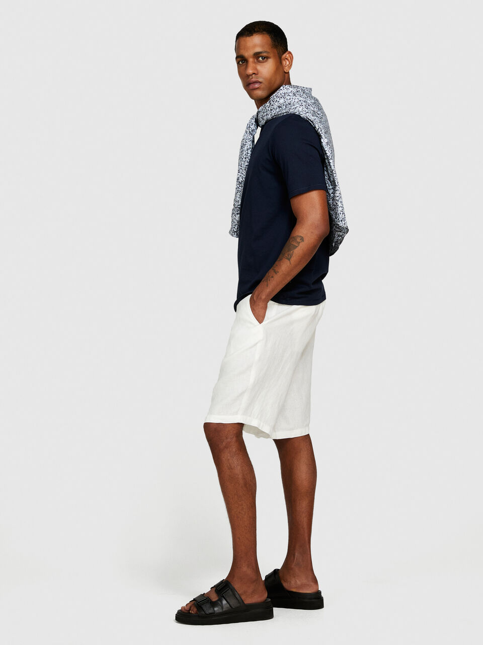 Raw cut t-shirt Men image number null