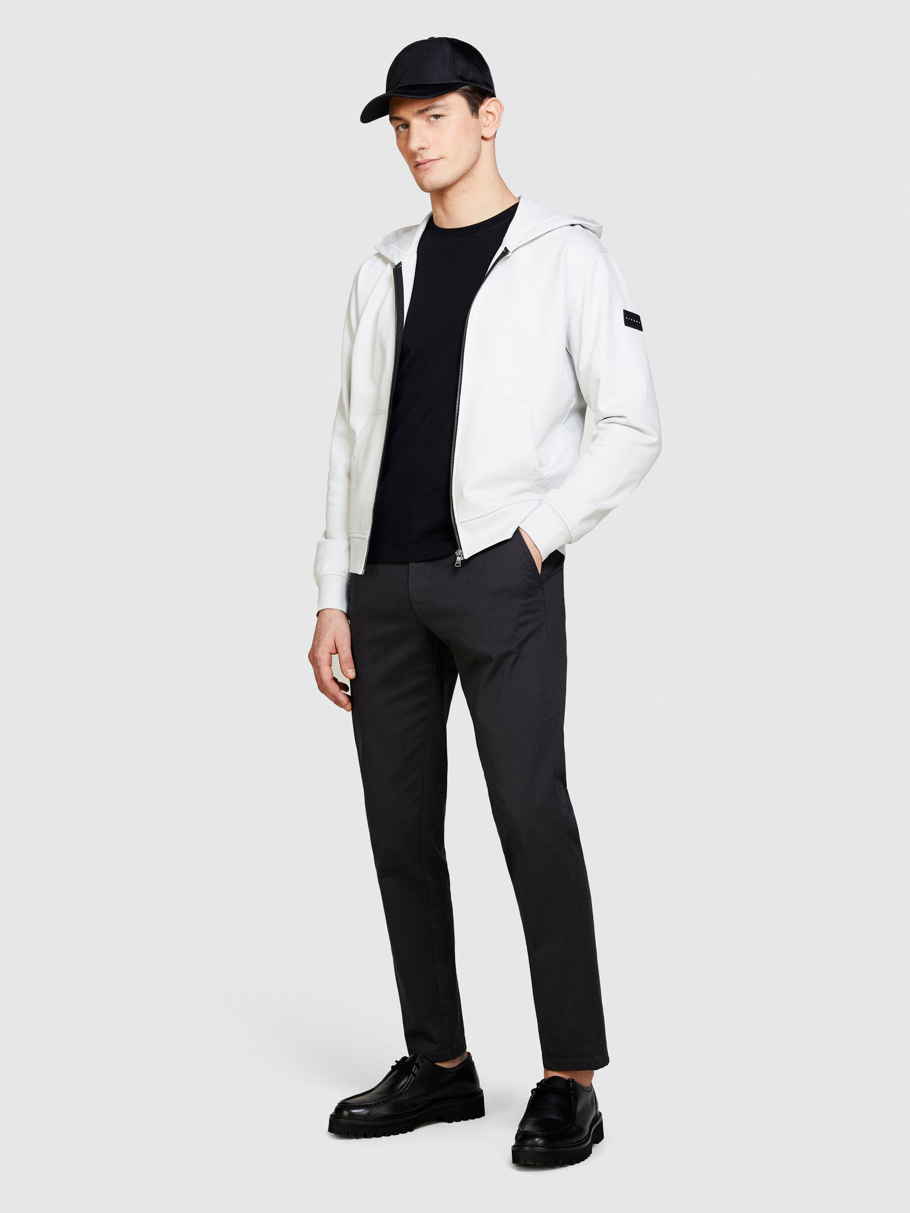 Hoodie, White - Sisley