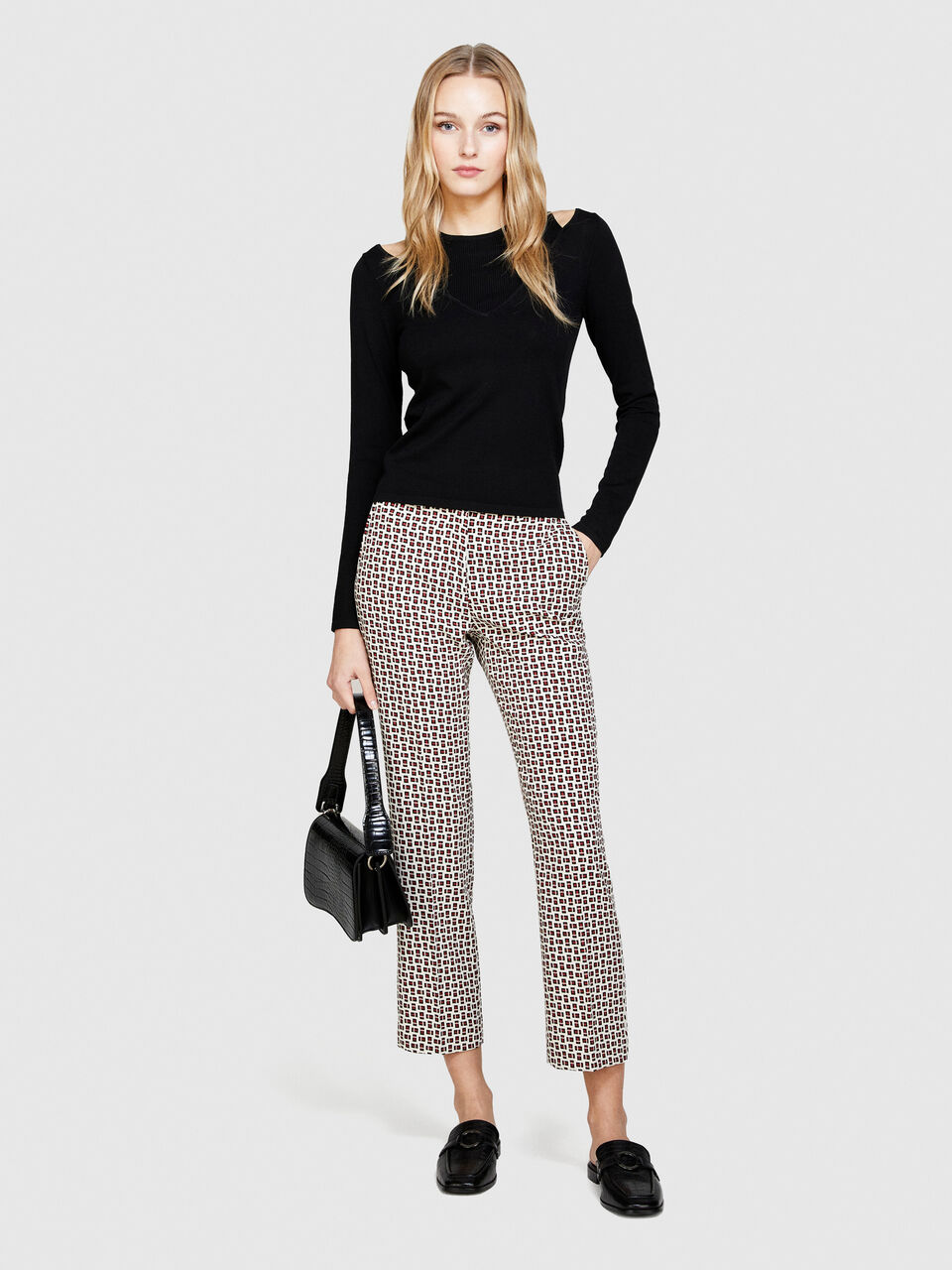 Printed cigarette trousers Women image number null