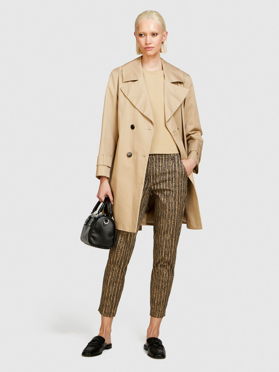 Printed cigarette trousers Women image number null