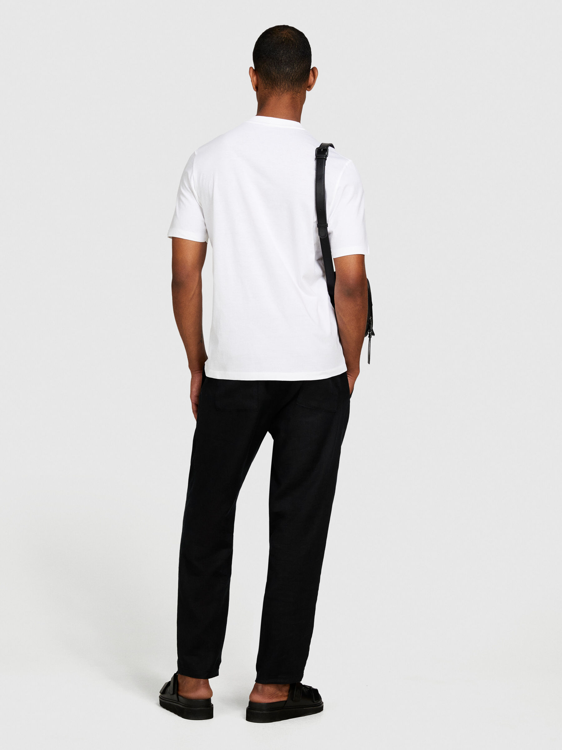 Relaxed fit t-shirt with print Men image number null