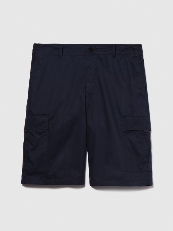 Cargo bermudas with pockets Cargo bermudas with pockets - men's shorts | Sisley