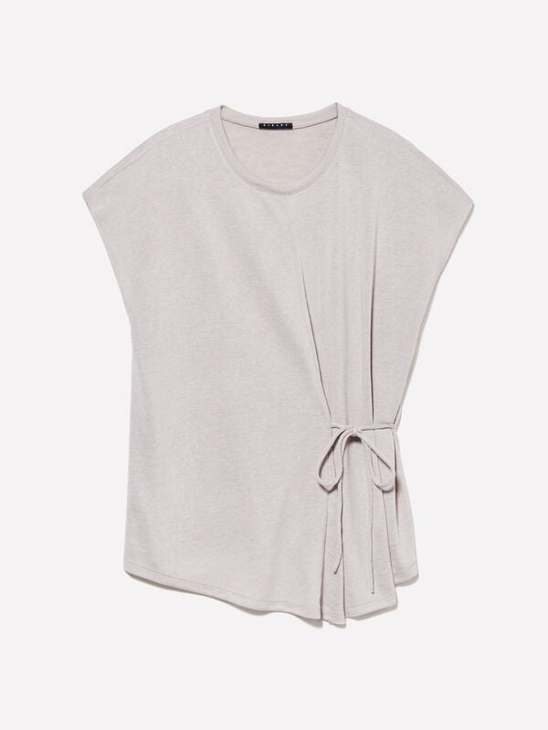 Gray t-shirt with laces Gray t-shirt with laces - women's short sleeve t-shirts | Sisley
