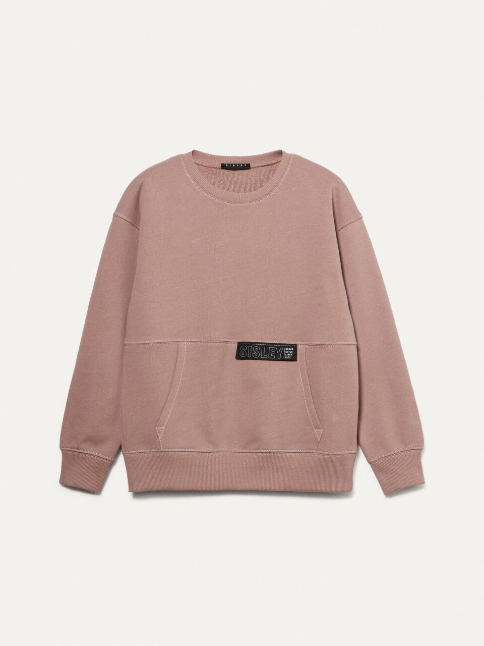 Pullover sweater with logo label