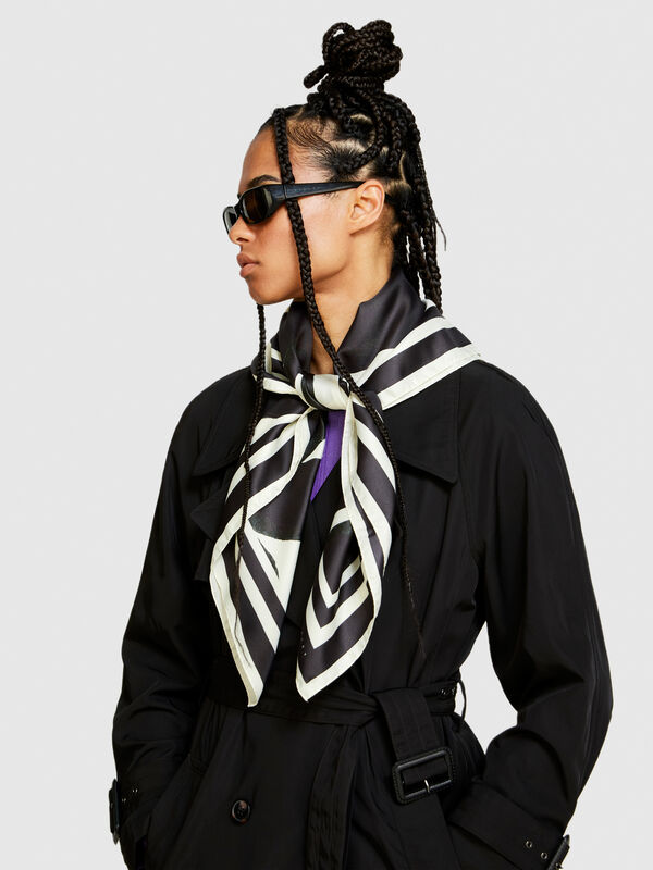Printed square scarf - women's scarves and foulards | Sisley