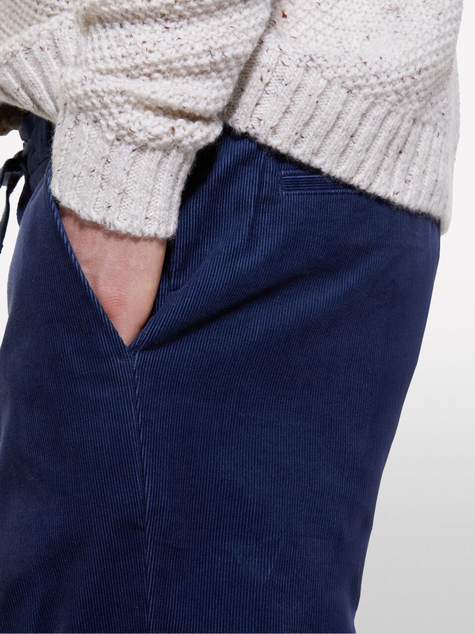 TROUSERS Men image number null