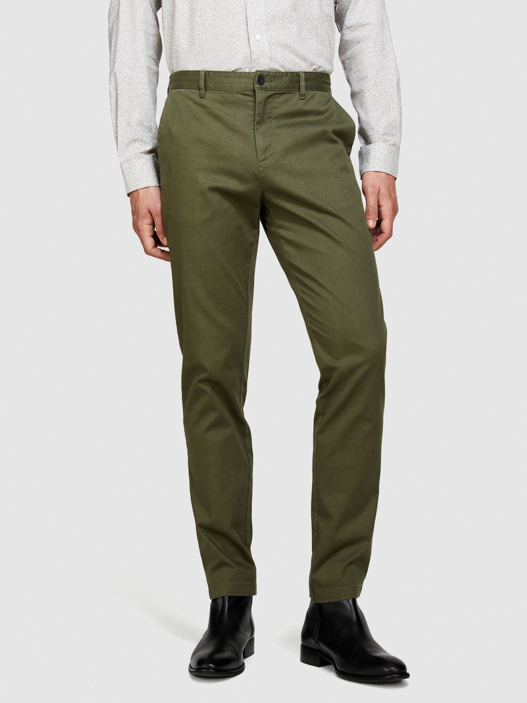 Printed chinos Men image number null