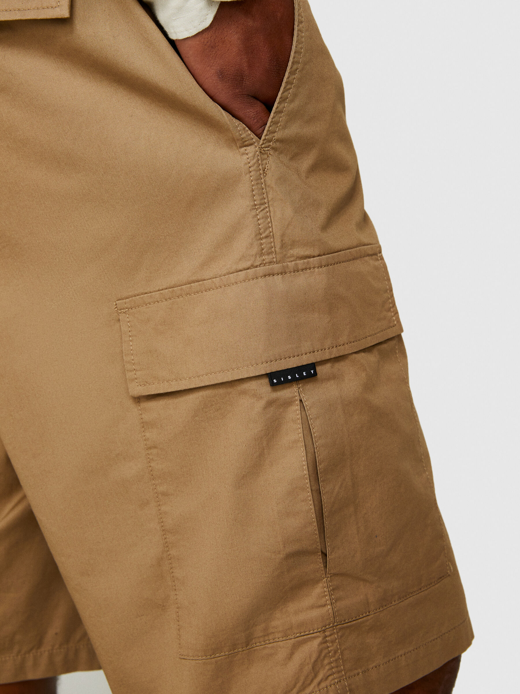 Cargo bermudas with pockets Men image number null