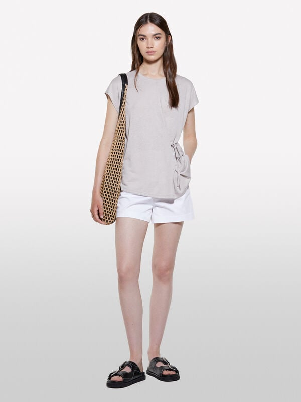 Gray t-shirt with laces Gray t-shirt with laces - women's short sleeve t-shirts | Sisley