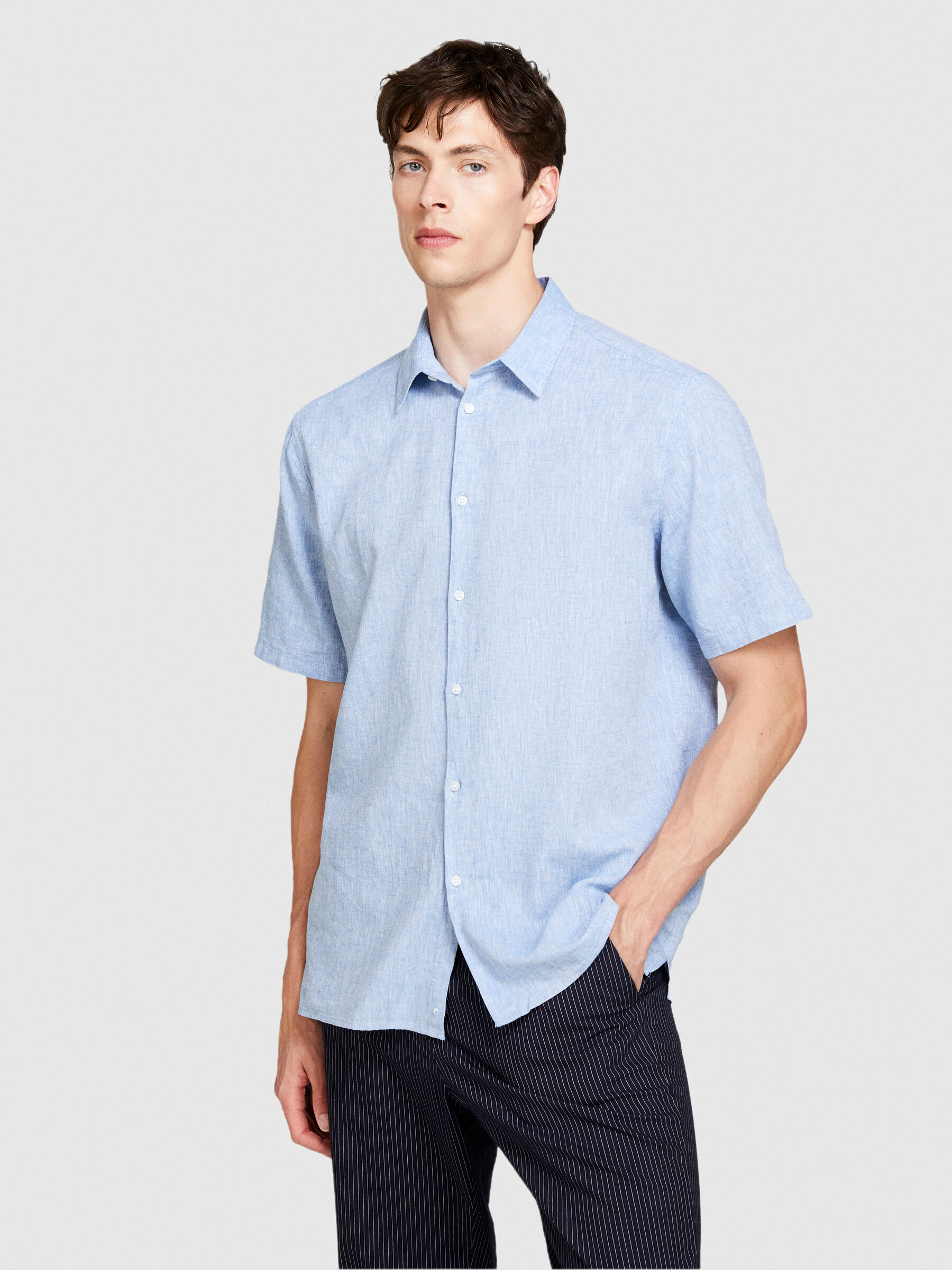 Short sleeve shirt in linen blend Men image number null