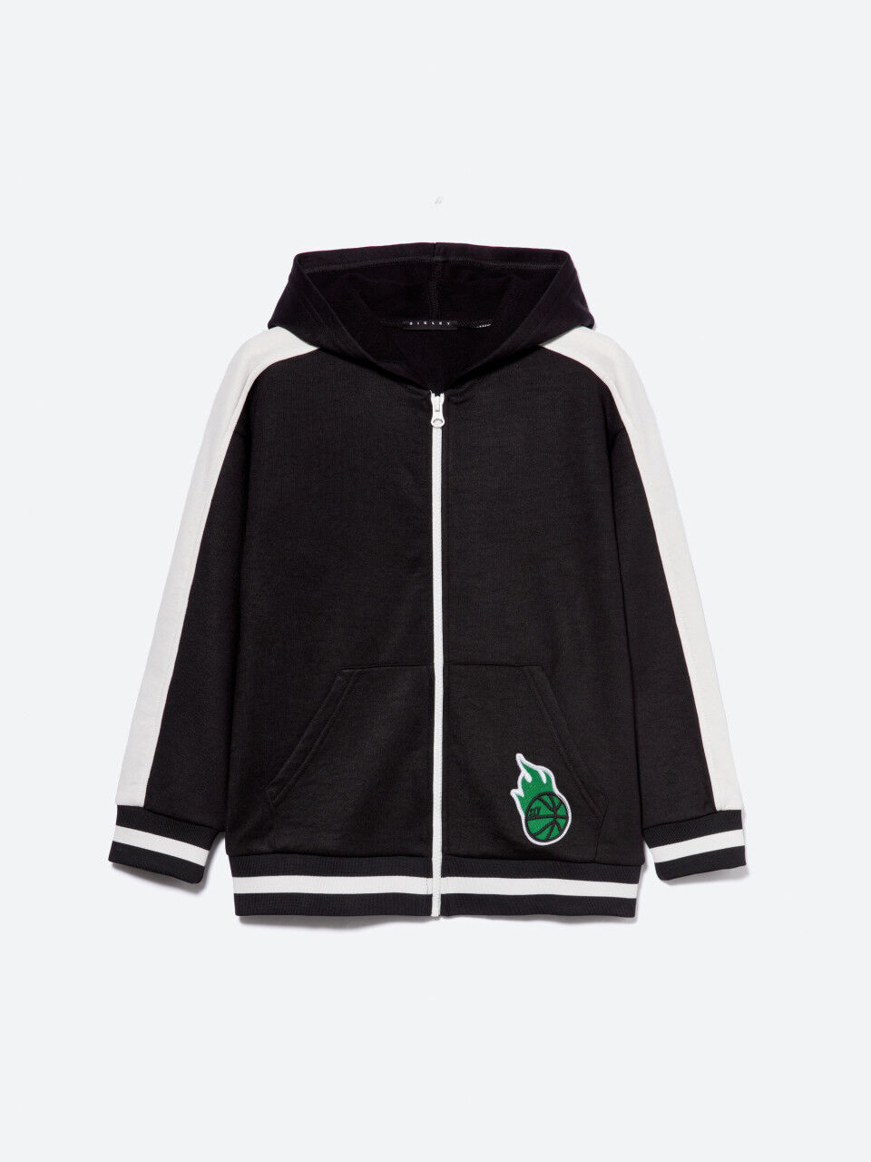 Sweatshirt with hood and patch