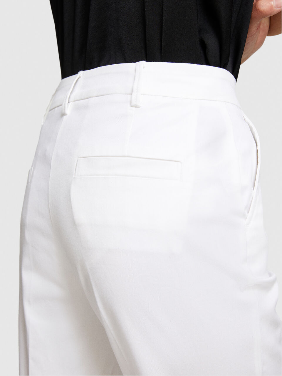 Cropped flared trousers Women image number null