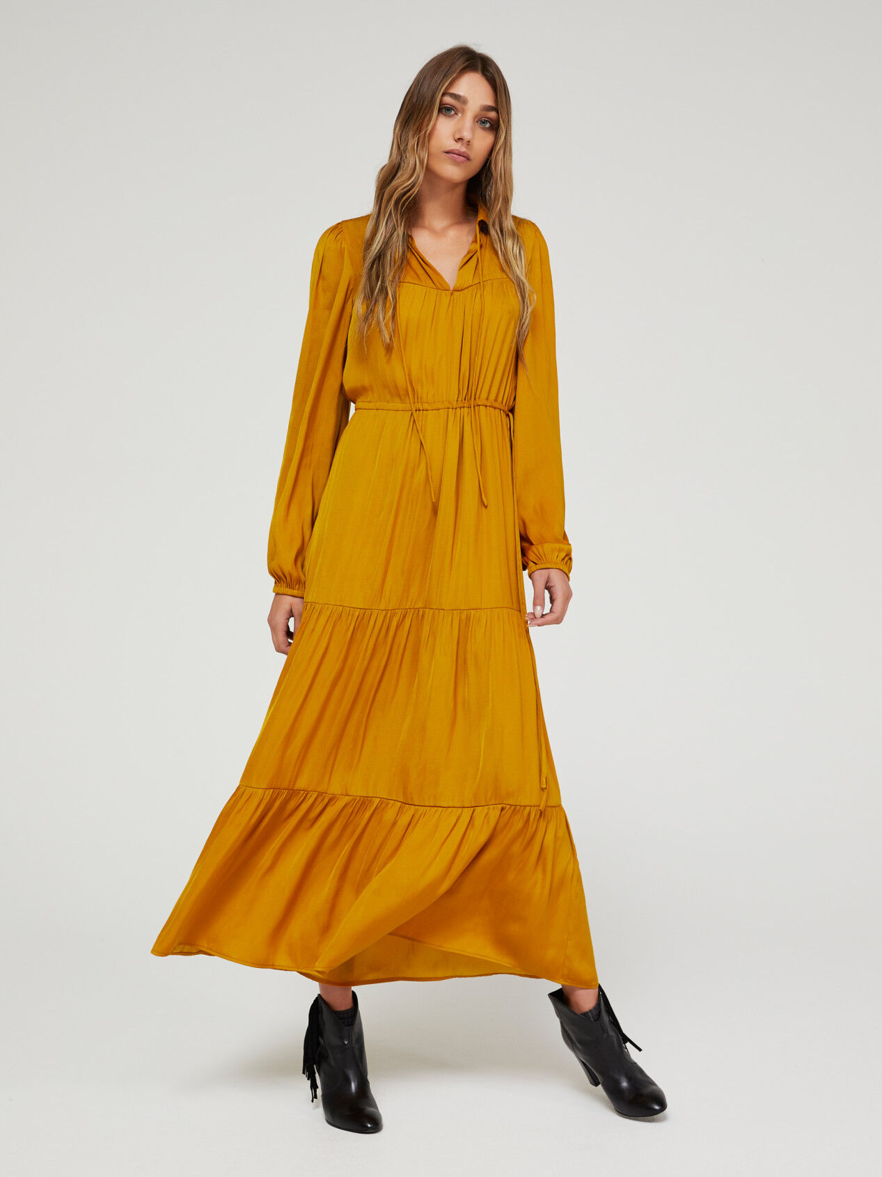 ruffle kleid