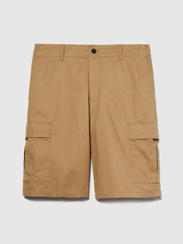 Cargo bermudas with pockets Cargo bermudas with pockets - men's shorts | Sisley