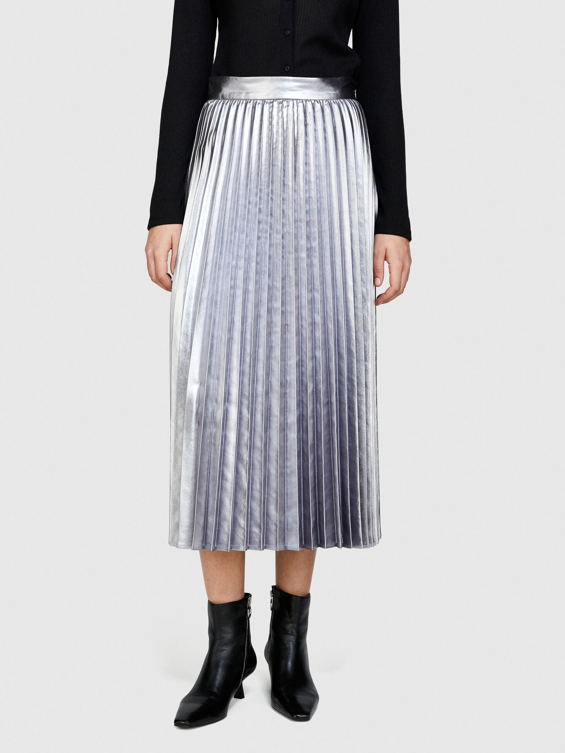 Glossy pleated skirt, Silver - Sisley