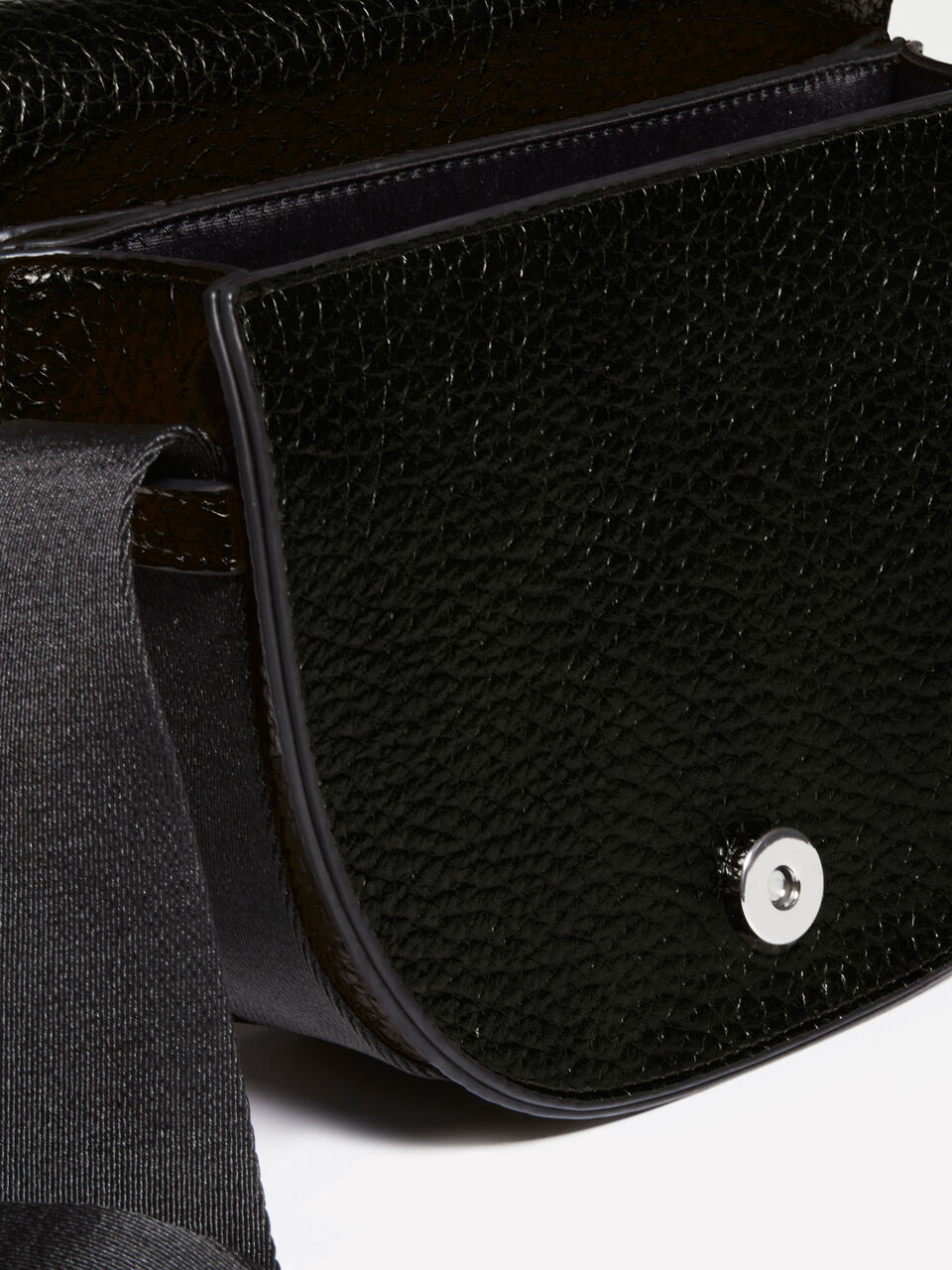 BAG Women image number null