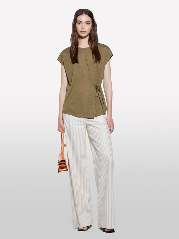Military green t-shirt with laces Military green t-shirt with laces - women's short sleeve t-shirts | Sisley