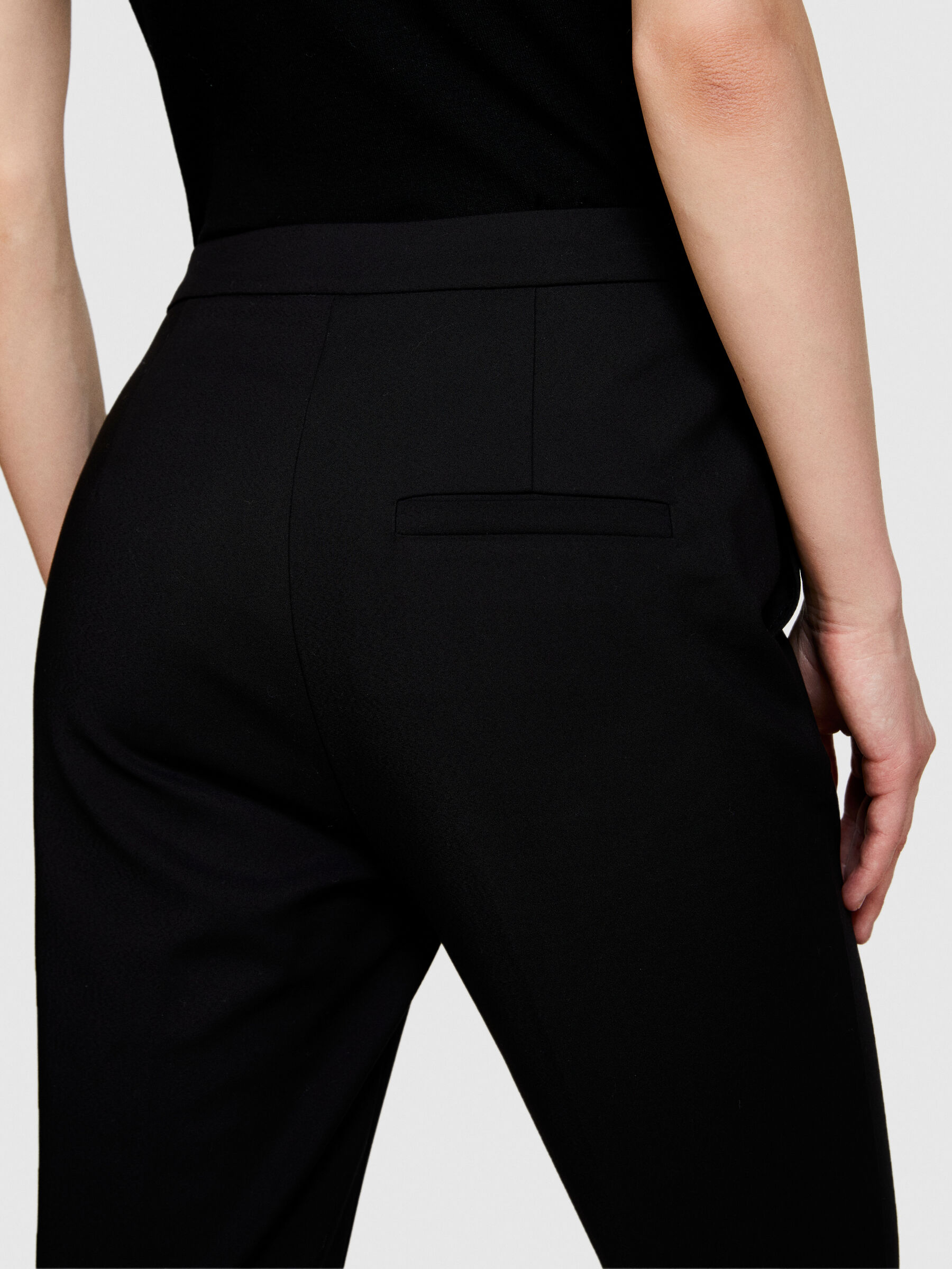 Cigarette trousers Women image number null