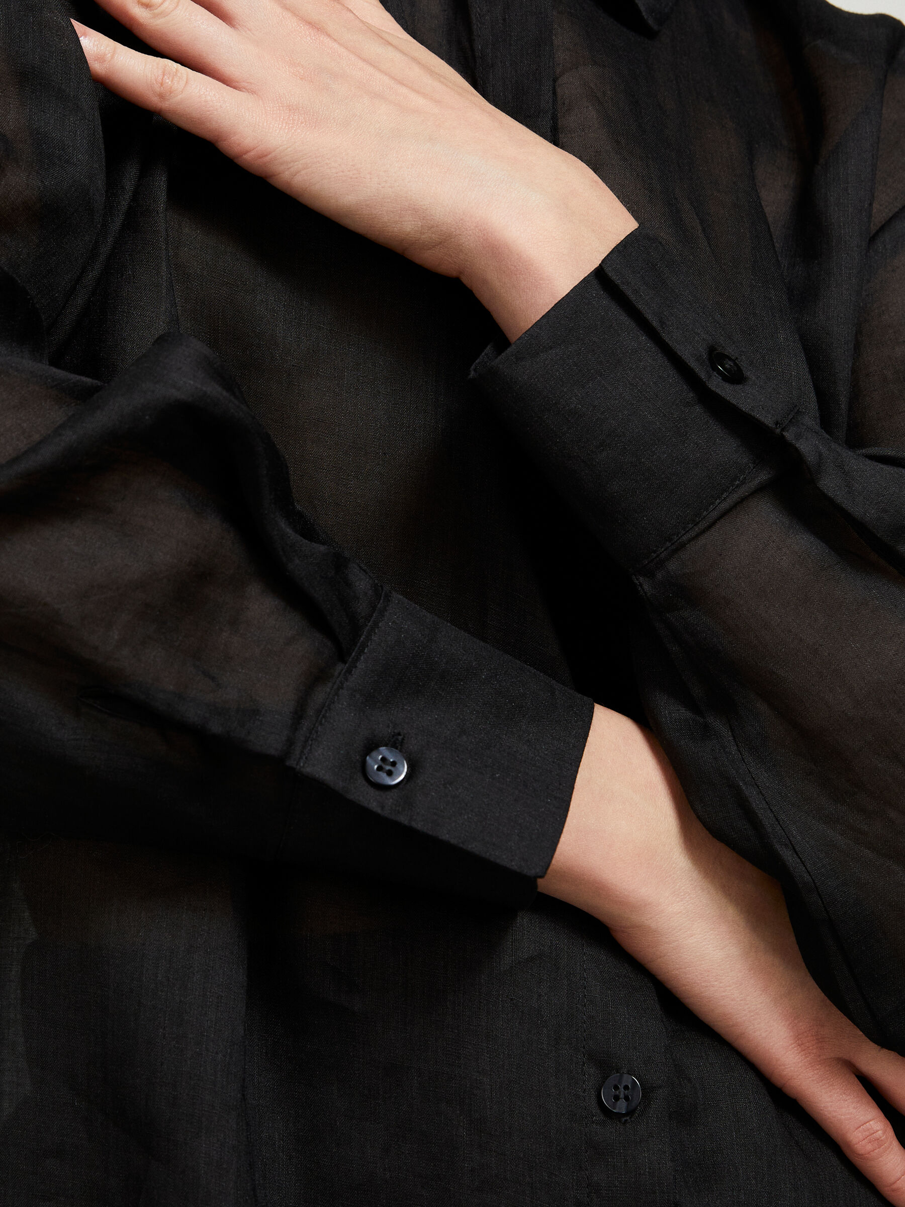 限定販売の人気ブランド L´Appartement Ramie Half Sleeve Shirt