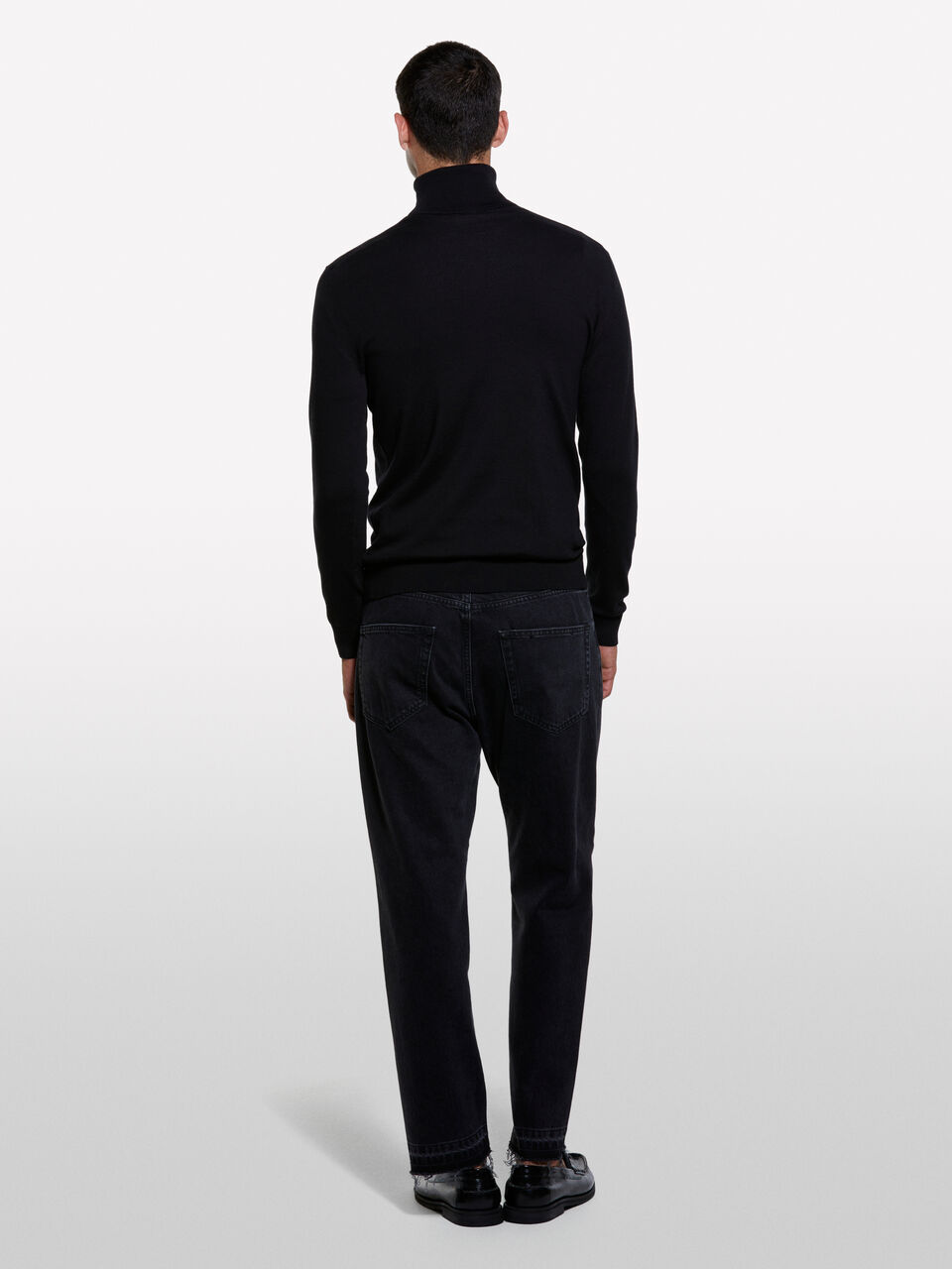 TURTLE NECK SW. L/S Men image number null
