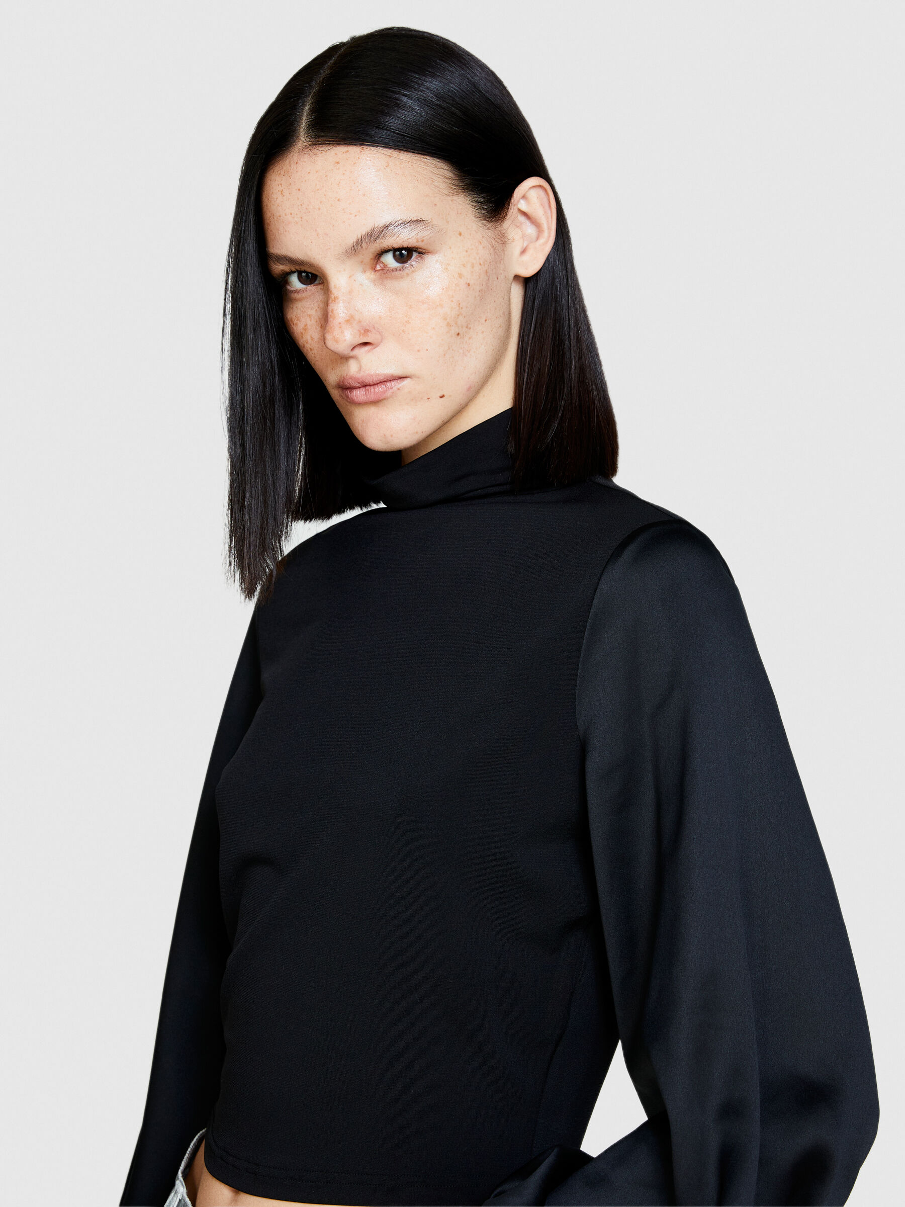 全国総量無料で T-shirt with balloon sleeves, Black - Sisley トップス